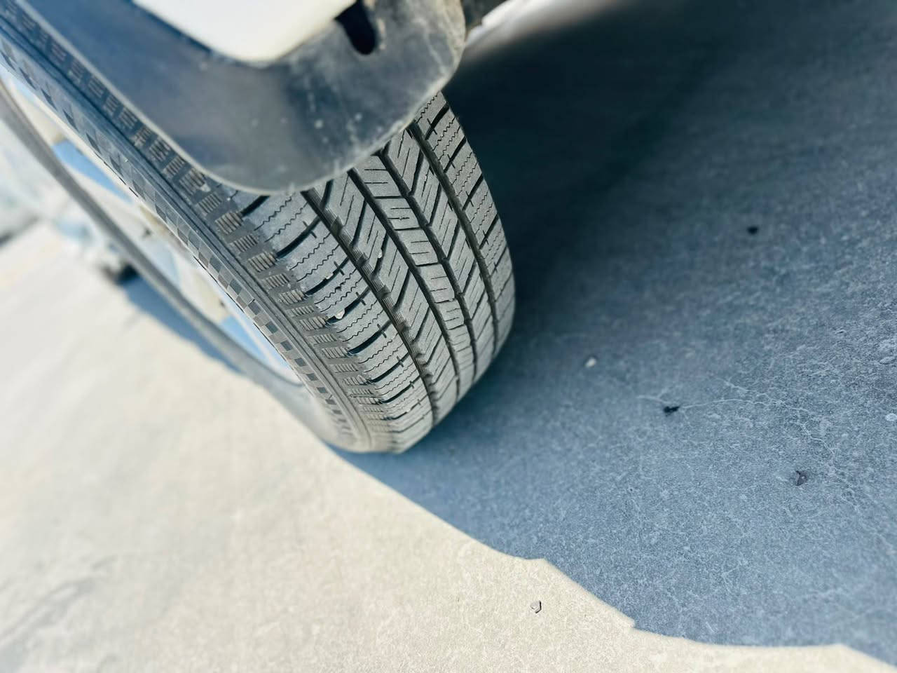 يالله اسلام عليكم 

للبيع سورنتو ٢٠٠٥
مكينه وكير وحداديه شرط 
تخم تاير جديد درجه اوله 
دواخل كلش نضيفه 
٥ راكب 
رقم دولي جديد وكاله وتحويل 
سياره فور ويل مكينه سته سلندر 
سعر ٧٦ وبيه مجال اتصل وتدلل 

*********** علي
