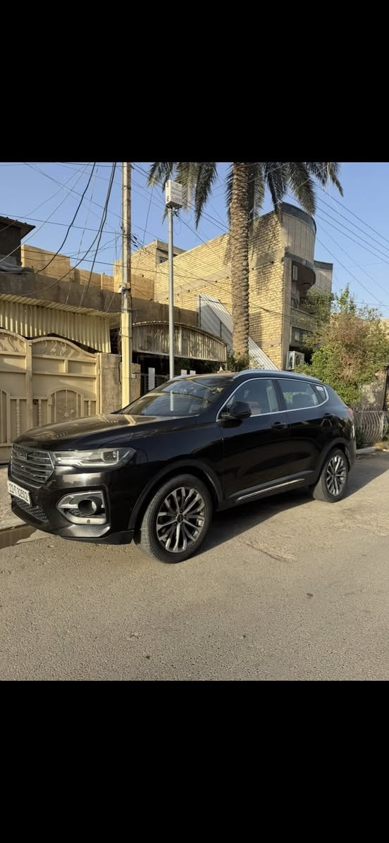 هافال موديل2019 ع20شكل ال20
المواصفات - فول
محرك2000 تيربو وكير 7 نمر  
بصمة تشغيل + دخول ذكي بصمه عدد 2
شاشة وسطية كبيرة + عدادات ديجيتال
كاميرات 360 درجة
حساسات أمامي وخلفي
أنظمة الأمان المتطورة:
 مانع تصادم
المحافظة على المسار
نقطة عمياء + علامات ترحب
مثبت سرعة راداري
‏ESP + مانع انزلاق
3 انضمه قيادة عادي وايكو واسبورت
 راحة وفخامة: 3 انضمه تغير عدد كليو متر
كشنات جلد + تحكم كهرباء
 تدفئة كشنات مع الاستيرن 
تكييف أوتوماتيك ثنائي + خلفي
أناره LED أمامية وخلفي
هاند بريك كربائي. + اوتو بارك توقف ذاتي                              
السعر 135$
موبايل ***********
