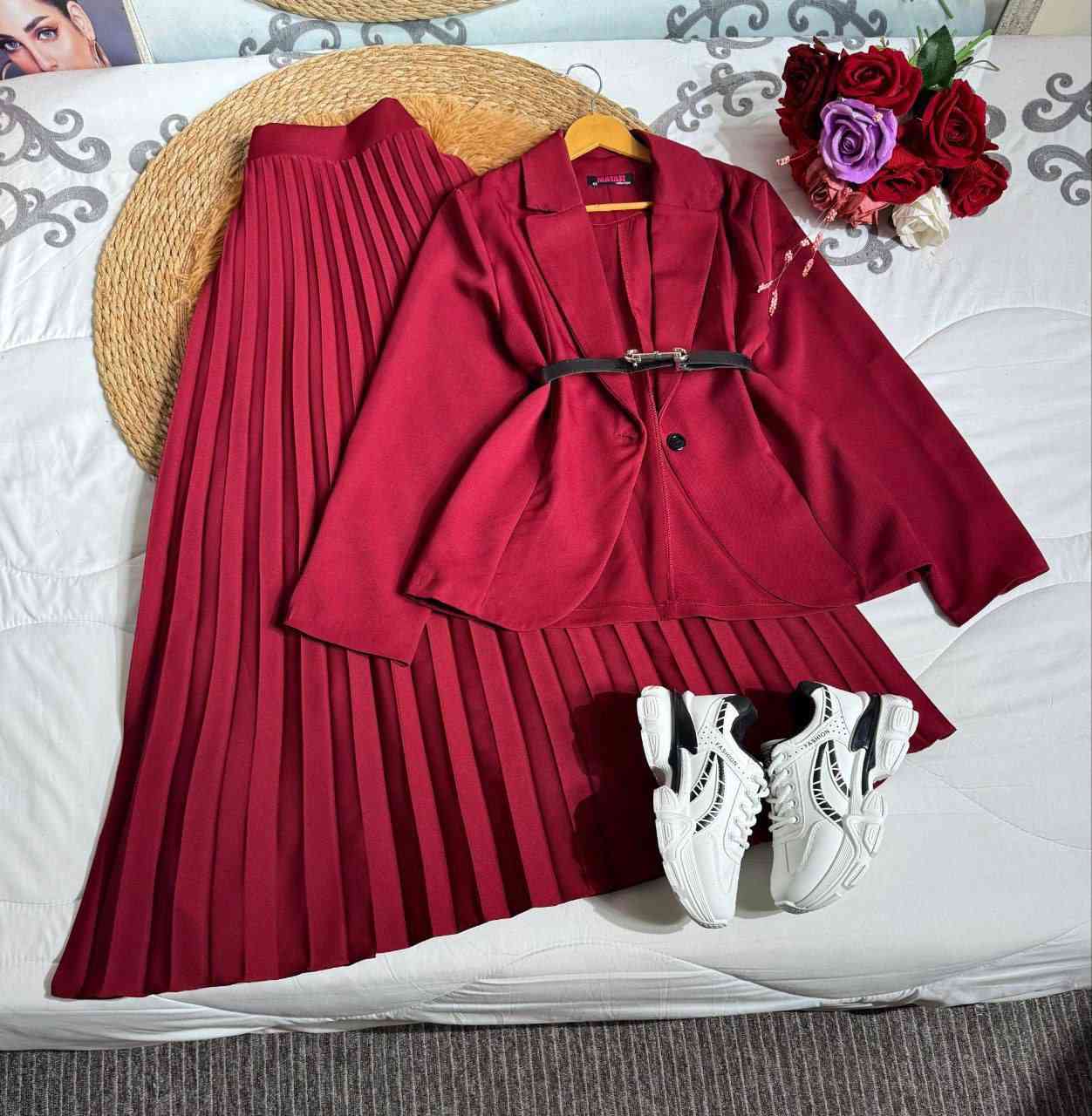 #فساتين 
#antiphon114 
#نفانيف 
#اكسبلورexplore 
#فولو


**إذا كنت صاحب هذا الإعلان وتريد حذفه لأي سبب، رجاءا أرسل رسالة إلى الدعم الفني**