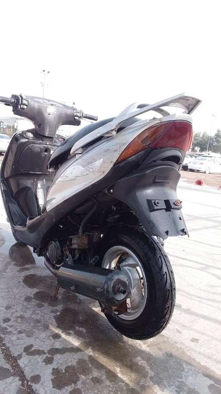 ماكس ١٤٠ كلهه بلاديه كبيرته مكينه ناعمه قطره صوت ماكو شلعه معدل دهن جديد كلهه شغاله  هندر سلف هورن ختم واحد  لا نضوح لاتبخير    قفلهه ٢٥٠    المكان الغزاليه شاري يتصل مزجر وتساب***********
