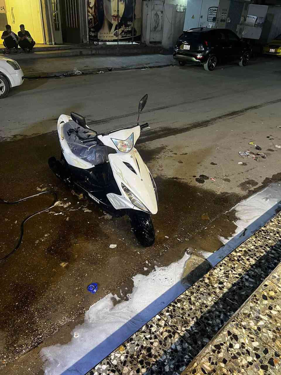 السلام عليكم للبيع ماكس مضلع كفالة عامة كفرات بلادي مكينة ما مفتوحة نوزل كهربائيات كلهة شغالة دراجة جديدة اوراق موجودة السعر 550 مكان بغداد رقم الهاتف ***********
