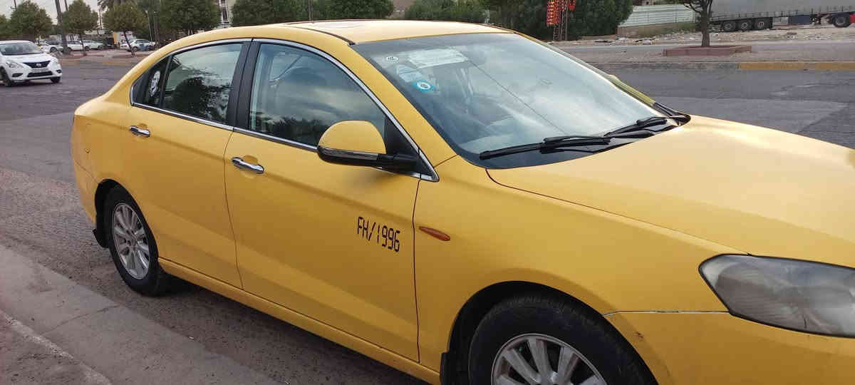 سيارة شيري 2014بأاسمي السيارة 
كاملة  السيارة
  المواصفات 
كرسي السائق كهربائي 
الجام كهربائي 4 ابواب 
بنوراما .. السيارة بلادي على وضع الشركة 
.. السعر 70 وبيها مجال بسيط *********** 
مستعجل على البيع
