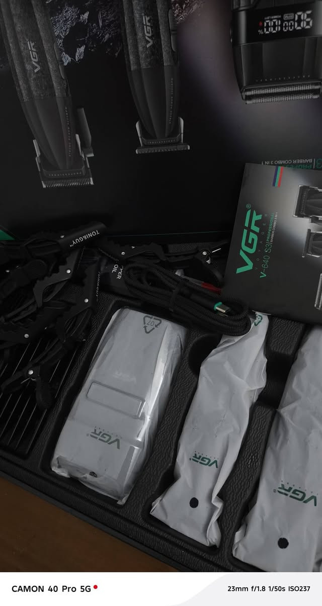 للبيع...
1-بكج مكاين ثلاثي كامل مارگه أصلي نوع VGR
2-مكينه صفر اصليه موضحه ب الصوره 
3- مكص سگشن + مكص تشفير 
4-شسوار إكس فايف 
5-جنطه نوع jRl
أي استفسار موجود خاص و موجود واتساب:***********
