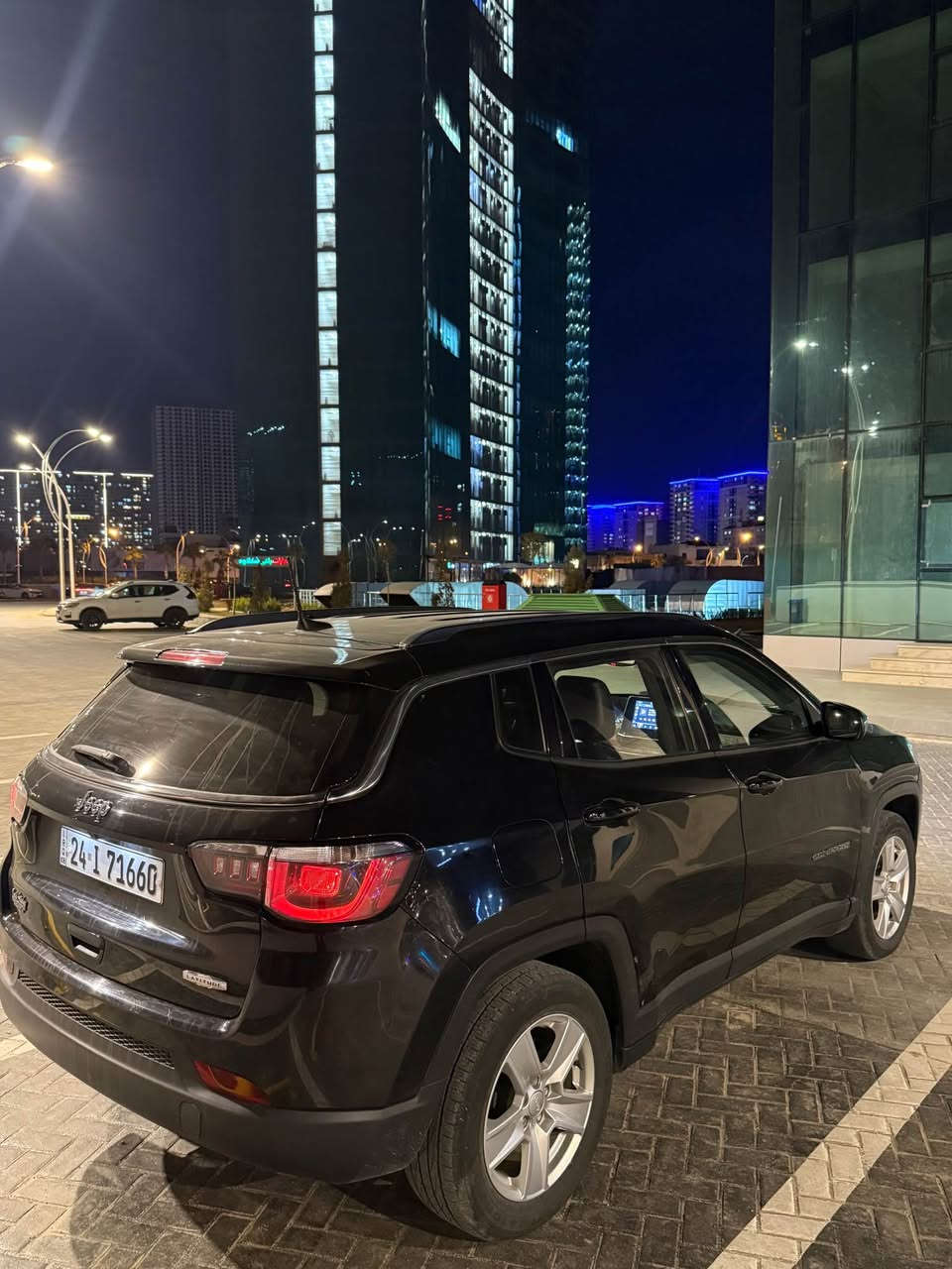 جيب كومباس ٢٠٢٢ شكل جديد محرك ٢.٤ ماشية ٤٥ قطعة وحدة صبغ سعر ١٥٠ ورقة مواصفات بصمة كشن جلد رادار تحكمات ستيرن لايتات ليد  صندوق شفط شغال كشن كاربا مكان سيارة اربيل كير محرك كهربائى بشرط 
سعر ١٥٠ ورقة***********_*********** أربيل, العراق
