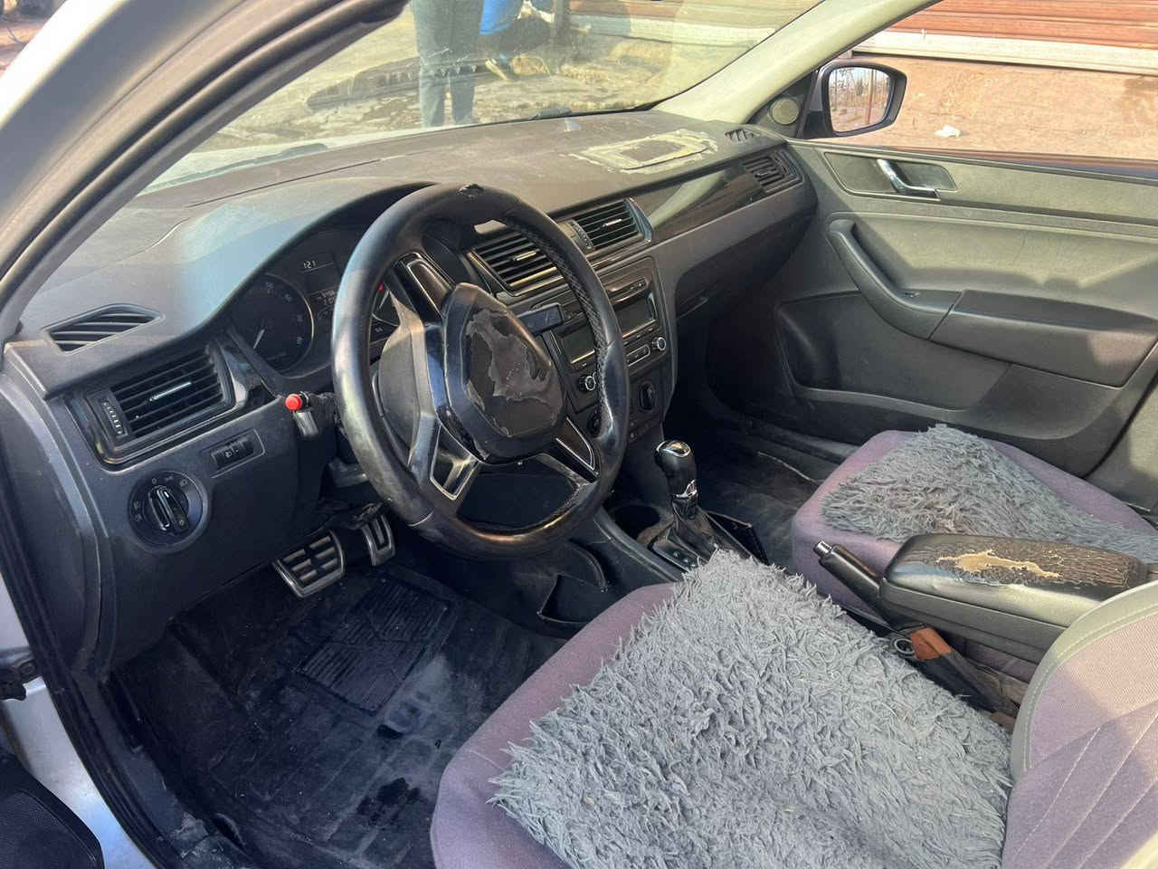 سلام عليكم سياره سكودا موديل 2015 كير اتوماتيك اربعه جام كهربائي سنويه جديد لحد 29 رقم بغداد مشروع وطني صاحب سياره كركوك شرط تحويل ثاني يوم سيارة صبغ عام رقم موبايل *********** السعر 55 بي مجال شراي خابر كركوك, العراق
