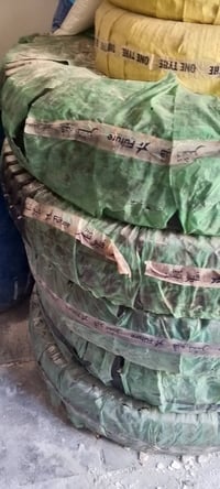 5تايرات للبيع مال سياره جبيره لوري اي ستفسار هاذ رقم 07810946305