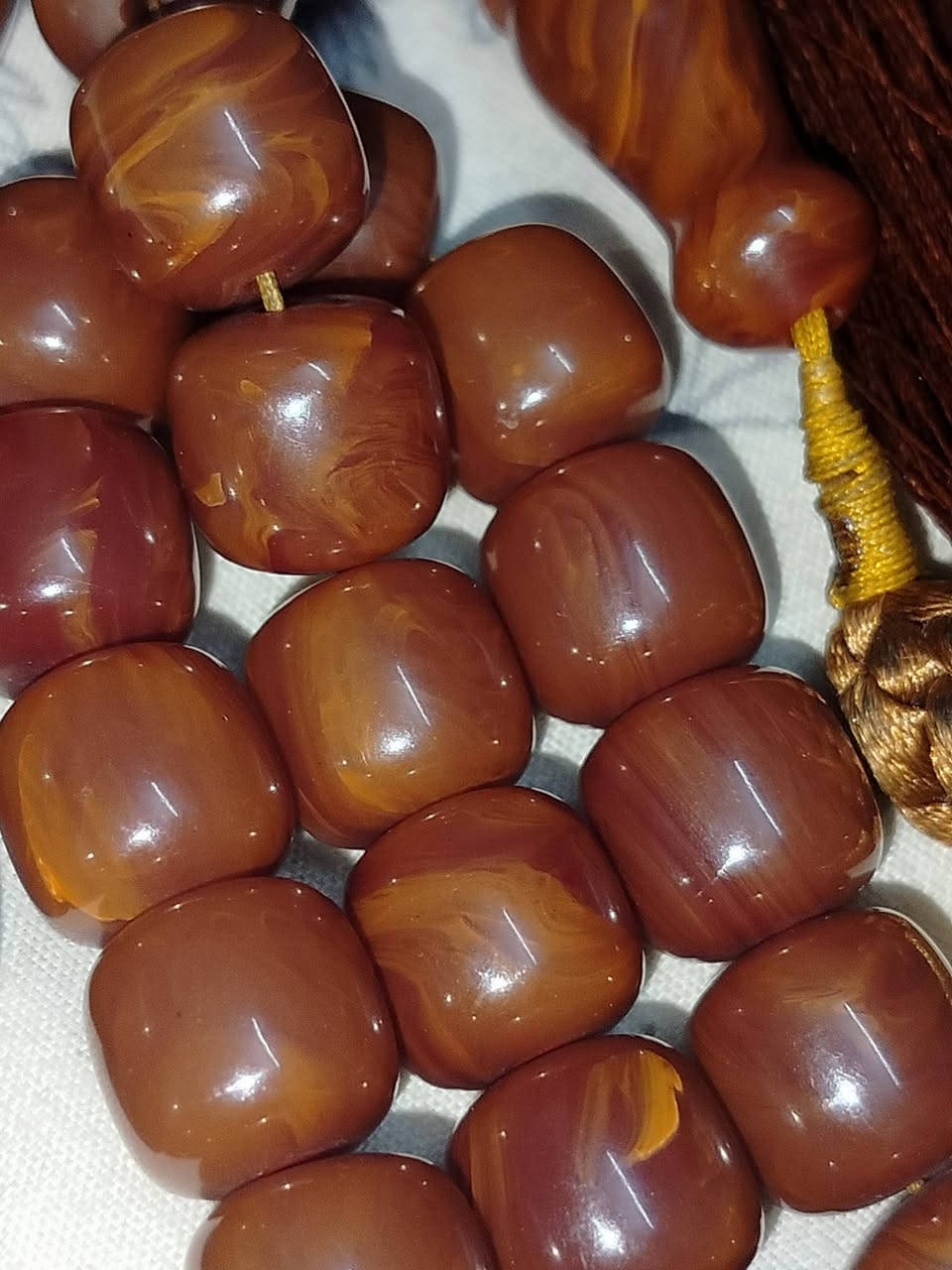 سبح للبيع شلع 
تراب كهرب بولوني اصليه 
باي زهر 
سندلوس الماني قديمه ماخذه تغليف 
للمهتم تواصل خاص او اتصل
(***********)
