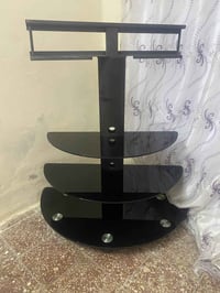 للبيع ميز بلازمه كلش جديد السعر 25 بي مجال قليل 07803829749