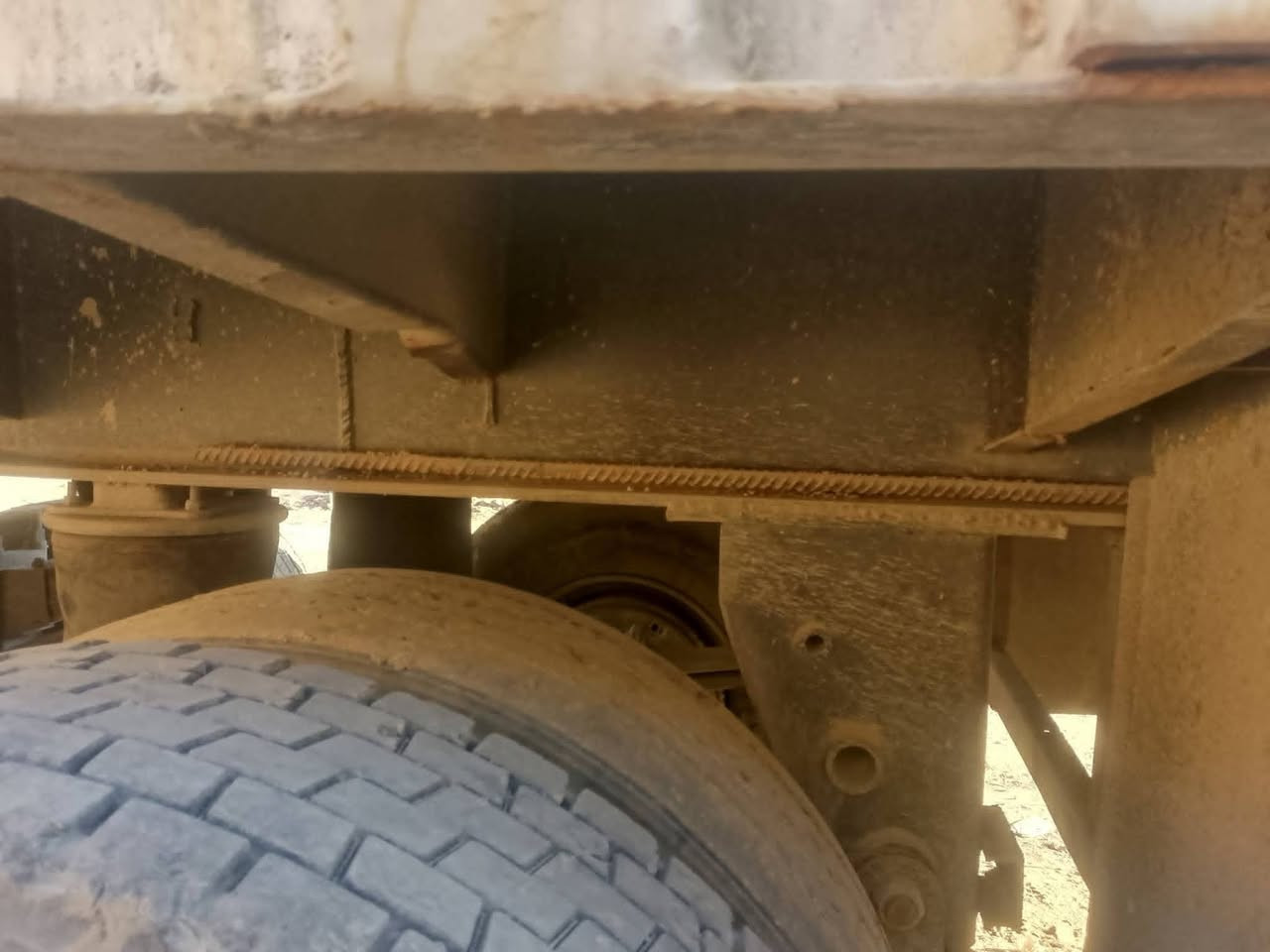 السلام عليكم للبيع عربانه حداديه أربع دناكير 3 ارقام  سليمانيه    فصخ وربط عربانهة تايرات نص عمر  شاصي حداددي حلوة مصبوغه قبل شهرين هواء دناكير كلة جيد جداً بنزات دك جديد بوربرنات جديد السعر 130مكان بغداد أبو غريب دناكير14 شاصي 16

***********
