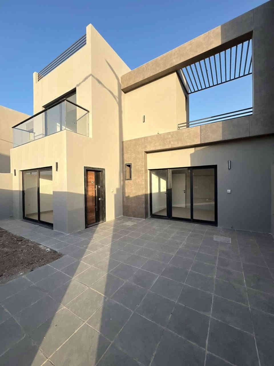 متوفر عروض بمجمع لؤلؤة في كربلاء 
اعاده بيع
مساحه200 متر عدد الغرف3

بناء طابوق
يباع بسعر160 مليون فقط كاش

ومتوفر بجميع المراحل داخل المجمع باسعار مناسبه 
لتواصل***********

رابط قناتنا ع واتساب تنزل جميع العروض المناسبه

https://chat.whatsapp.com/G7WXpQVeLGm7NSKO91xcts?mode=wwt
