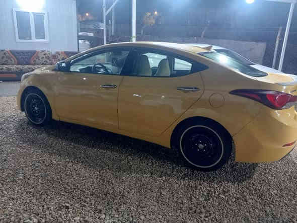 السلام عليكم النتره14 بغداد رقم انكليزي كامل بس الستلام بيه باب السائق مبدل فقط مصفره من كل شي حداديه تخم تاير جديد 108السعر***********
