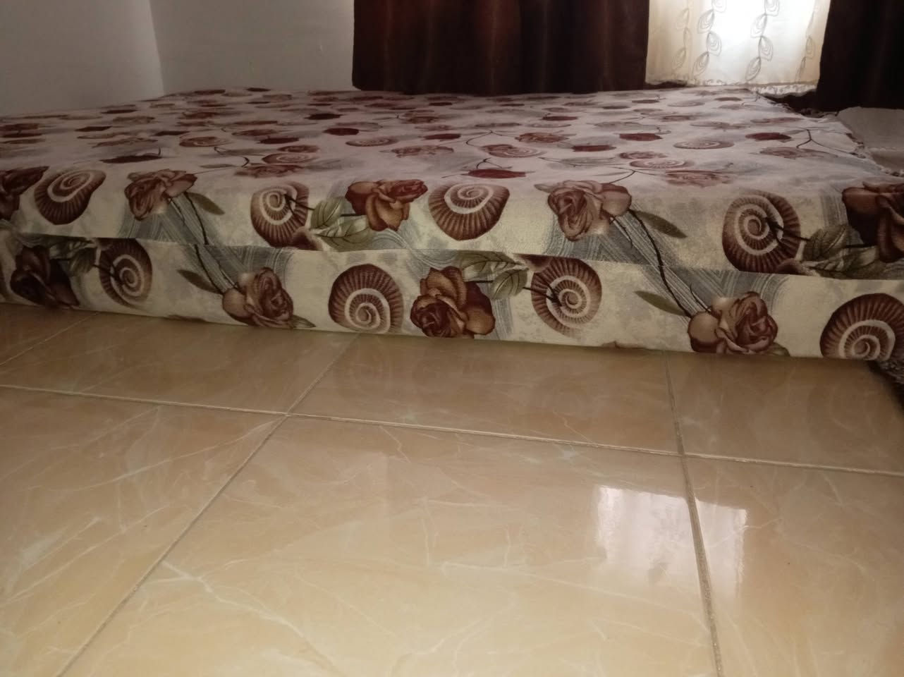 دوشك جرباية قياس 180 في 200 ابو السبرنك  . السعر 60 وبيه مجال


**إذا كنت صاحب هذا الإعلان وتريد حذفه لأي سبب، رجاءا أرسل رسالة إلى الدعم الفني**