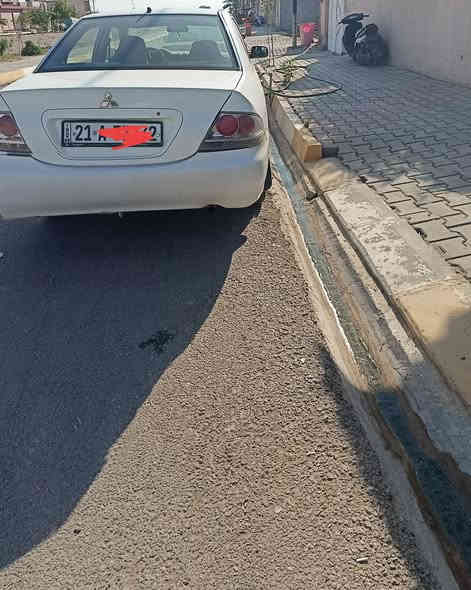 للبيع لانسر  موديل 2007  محرك 20  رقم سليمانية  شرط التحويل
 بسمنا  حتى بيها لاصق بانزين 
وهزة مالته لغاية شهر 2/ 2026  يعني ماتحتاج هزة كبل تحويل     مكان السيارة  كلار   بشرط بدون اي نقص جاهزة على اخر حبة ماشاء الله 
* كير محرك بشرط لوك 
* تبريد ثلج 
•تدفئة 
* كهربائيات  كله شغال 
* غرفتها على وضع الشركة 
* كاعية جلد سهلة التنظيف 
* صدر امامي و خلفي جديد 
* قفل مركزي 
تايرات جديدة
* تخم دسكات جديد 
السعر... 72 وبيه  مجال
***********
