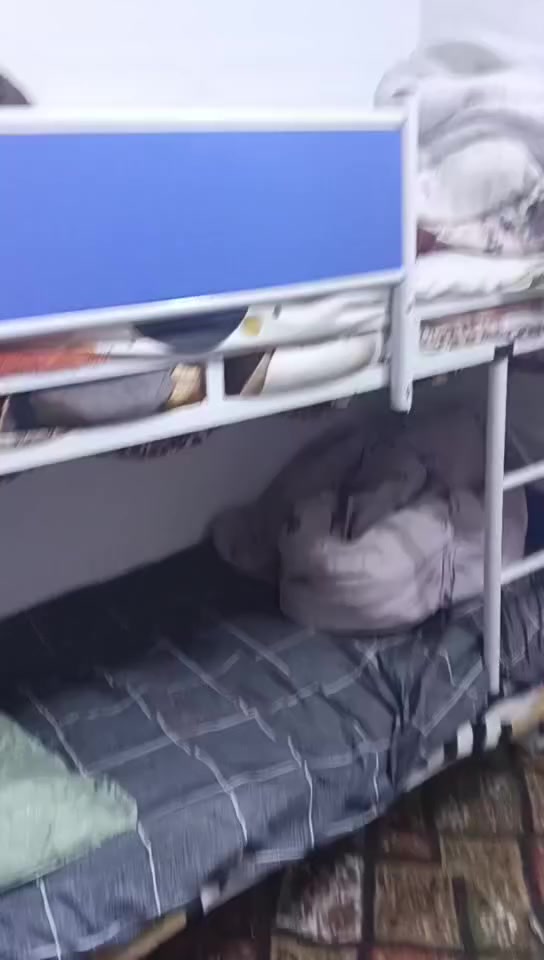 غراض لبيع كلمن وسعره الي يريد يشتري يدخل خاص ***********
