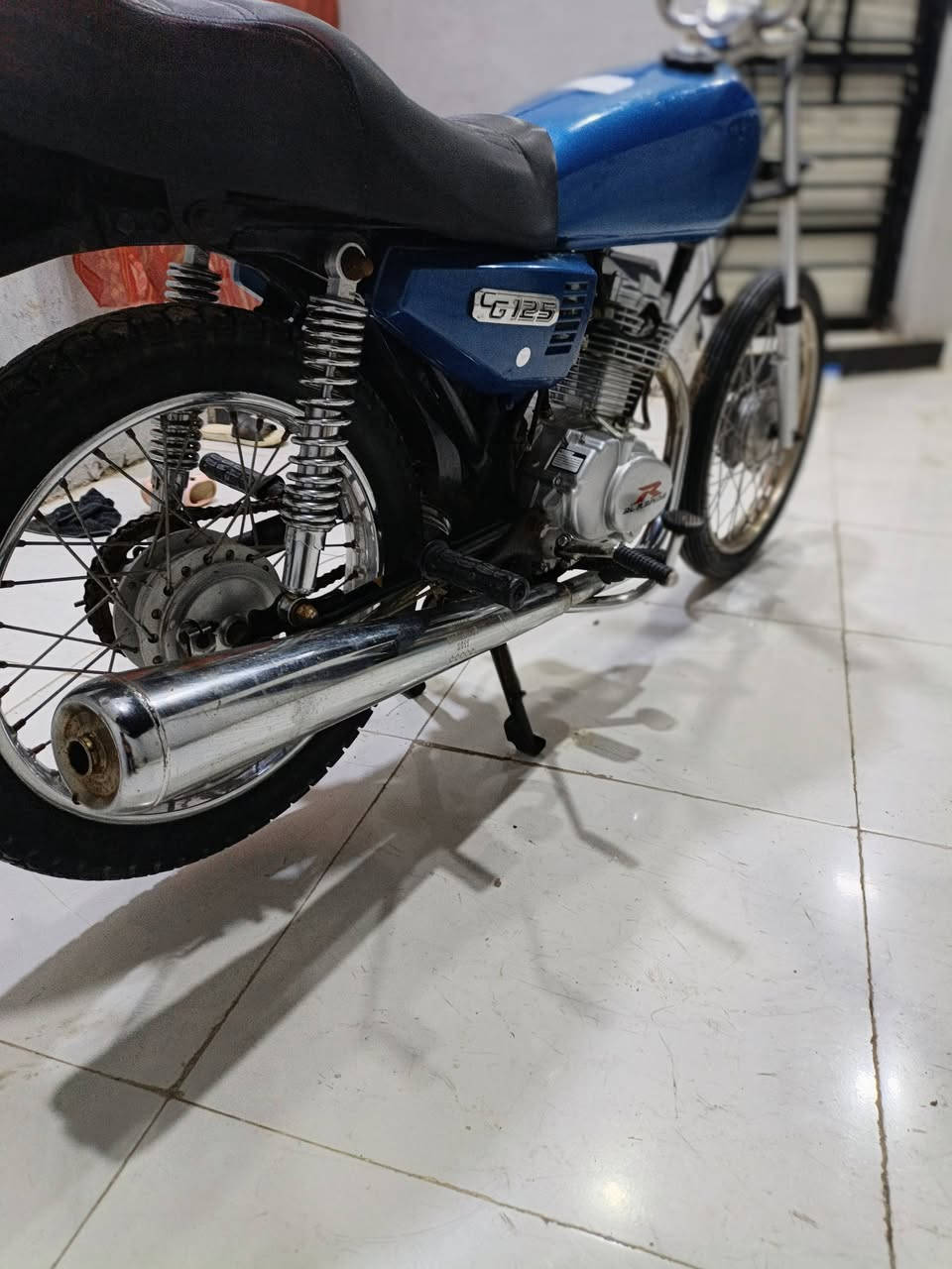 سلام عليكم للبيع رابيدو ما مفتوحه تعمير نهايت ل25 دراجه ادوات  مكاني جزيره سعر 550 وشراي يتصل ***********
