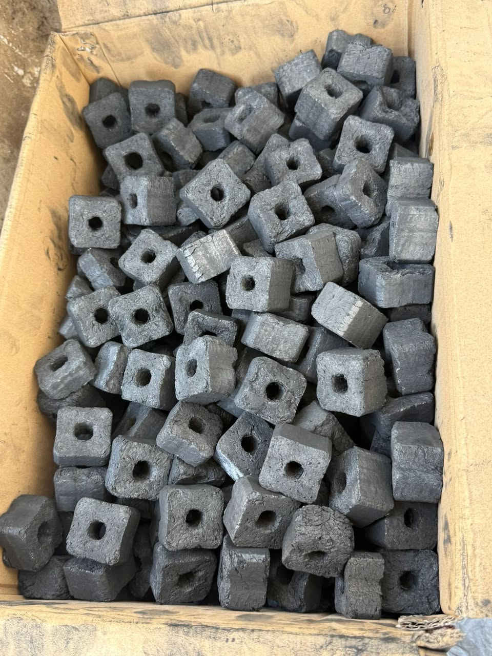 فحم مربع مثقوب ١٢ كيلو درجة أولى 
غاز ماكو 
ريحة ماكو
رماد طبيعي
سعر كلش مناسب
مكفول


**إذا كنت صاحب هذا الإعلان وتريد حذفه لأي سبب، رجاءا أرسل رسالة إلى الدعم الفني**