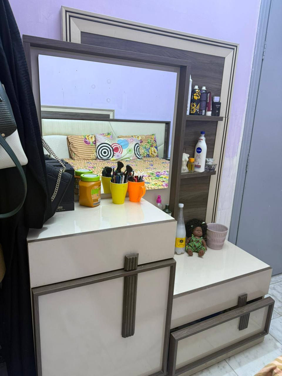 غرفه ايطالي كنتور سلايد وجربايه مخزن وكومديات سعرها مليون وربع


**إذا كنت صاحب هذا الإعلان وتريد حذفه لأي سبب، رجاءا أرسل رسالة إلى الدعم الفني**