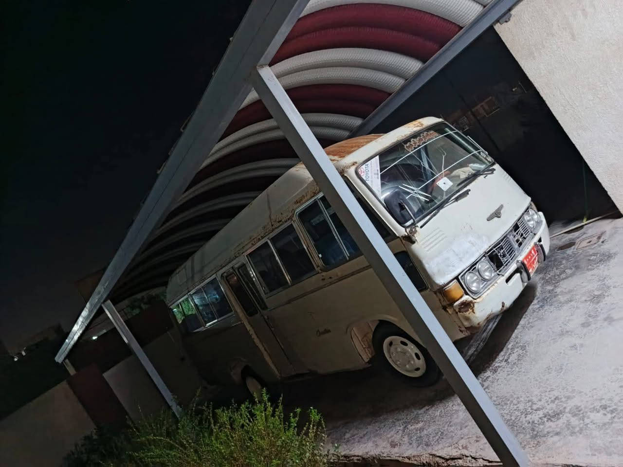 مرخصت ادمن لكروب 

اعاده نشر  بسبب الوعود الكاذبه 

كوستر قمبوره
مديل 82 سنويه عضم عاج

مكينه vvt 2500 كير اوتماتيك
اكسل كله جديد ومكفول مكينه صوت مابيهه خرسه وحلوه 

داخل نضيف كشنات قلابي مال كوستر حديث سياره مابيهه نقص

انطي بيهه مكاتبه وتكفل سرقه وعشاير

السعر 3و نص وبيه مجال  للشراي
مكاني بابل سكندريه

رقمي ***********
