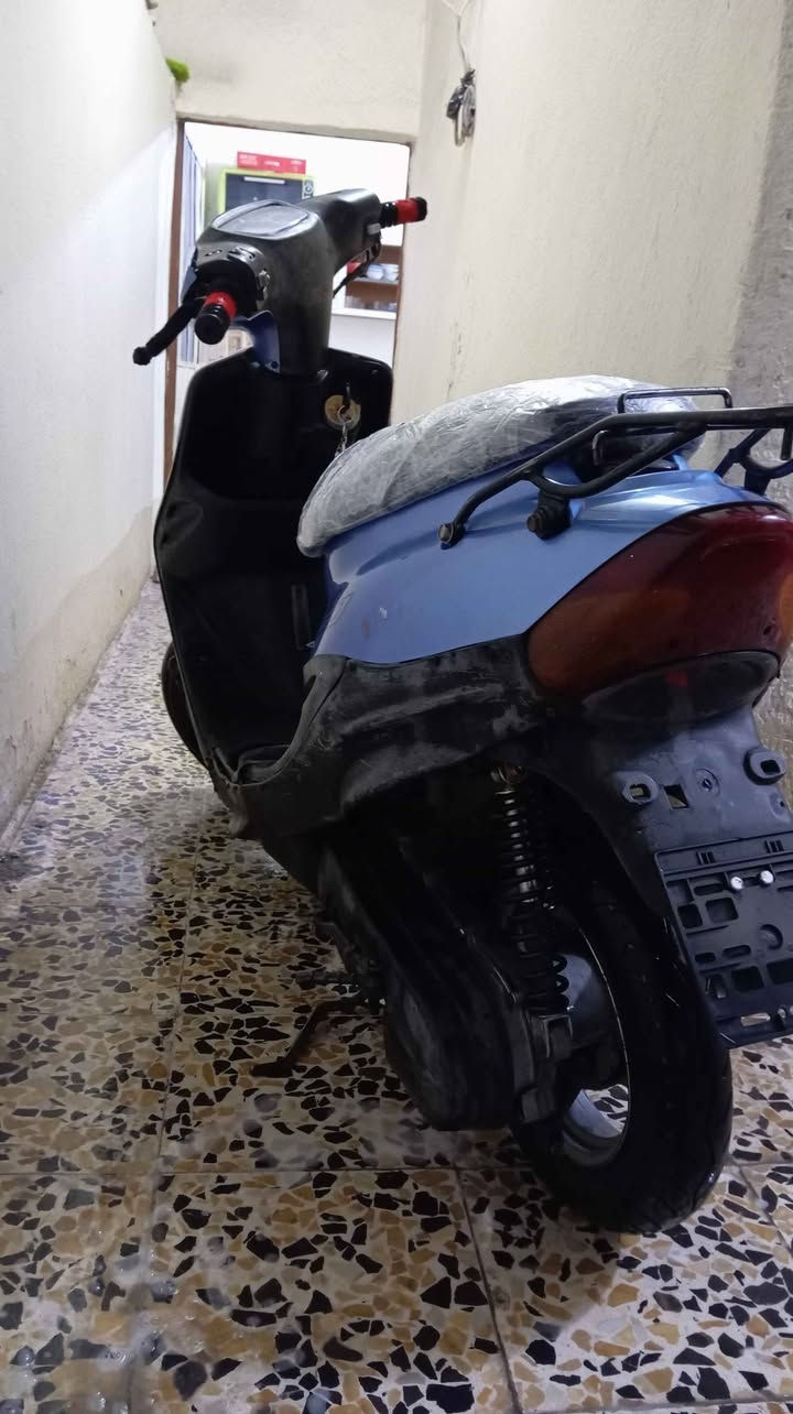 سلام عليكم دراجه يوماها مفتوحه مره وحده تجفيت الباقي كله جديد تاخذها وتنام مرتاح اخت الجديد 400 وبيها مجال مكاني ميسان حي لحسين الجديد للتواصل واتساب فقط *********** Singapore
