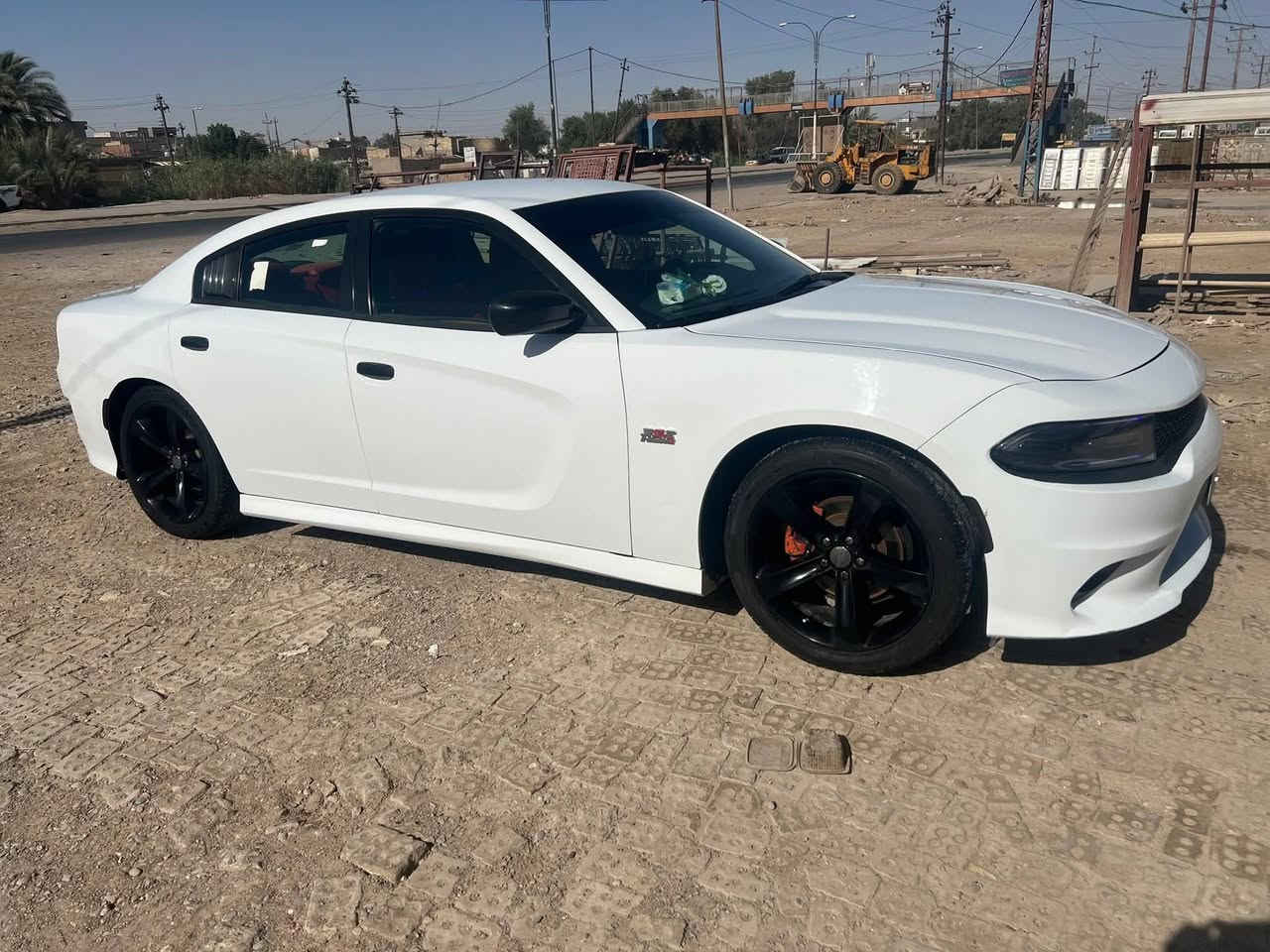 السلام عليكم شباب جارجر موديل 16 سياره خلجيه بدون ضربه وبل عراق صار بيه جاملغ خلفي بس صبغ اثر شخوط شبرين سياره جديده حداديه توني شادها تخم تاير داخل احمر ماشيه سياره 130 ستخدام شخصي السعر 210 رقمي ‭٠٧٧٥ ٠٥٥ ٦٠٢٥‬
