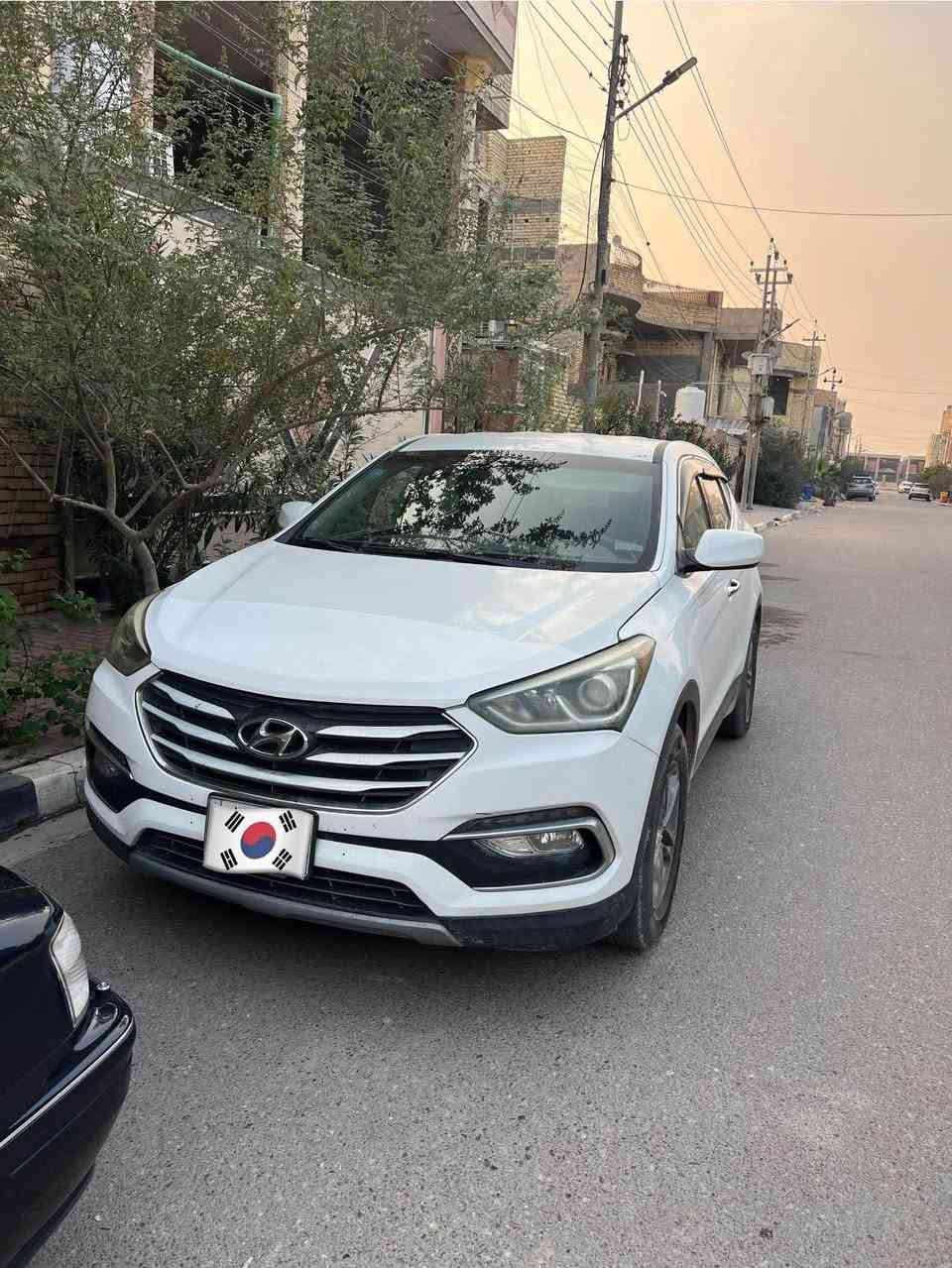 سنتافي 2017  ابيض وارد امريكي 
جاملغ وبنيد بامريكا فقط وصوره مرفقه
 رقم ذي قار تحويل ثاني يوم
مكينه (2400) 4 سلندر
كير مكينه خير من اللّٰه
سياره نظافه 100‎%‎بالنسبه لموديلها تشوفها نظافه 22 مو 17
مواصفات
حساس خلفي
فول تحكم ستيرن
كامره خلفيه دوار
شاشه وكاميرا البلاديه
مانع تزحلق
ضام ايكو اقتصادي
درايف مود قياده سبورت
لدات امامي خلفي
كشنات (شركه) اصلي شرط لمعة المخمل بعدها لان كشن ممكشوف من يوم لدخلت للعراق
تبريد قطعتين
ملحقات (جك + سبير )
سعر 150 وبيها مجال بيع او مراوس حسب القناعه بشي حديث
مكان السياره ناصريه-شطره
اتصال ***********

واتساب *********** الشطره, ذي قار
