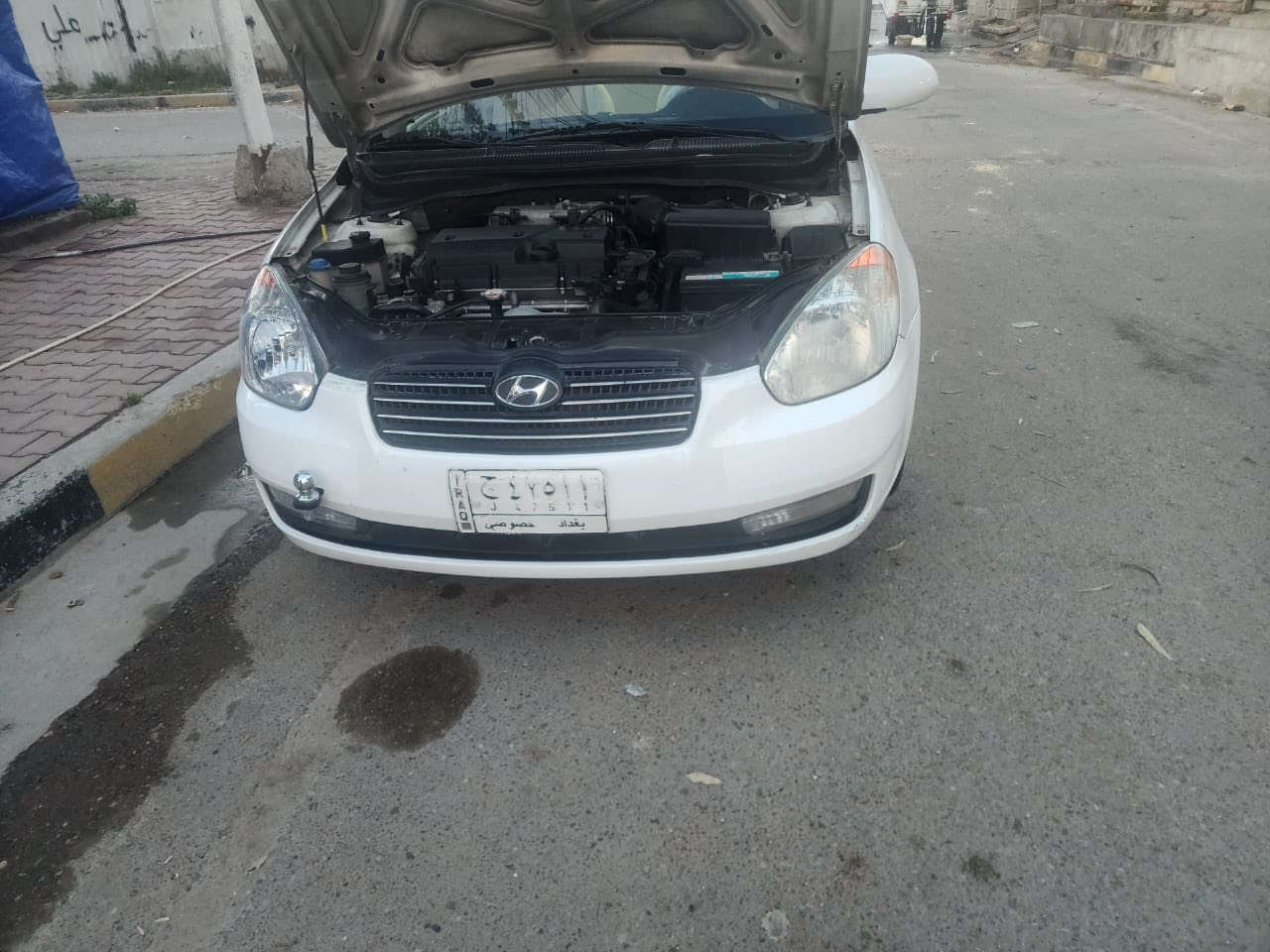 السلام عليكم اكسنت  مديل 2009  خليجيه السياره جاهزه اي نقص مابيه مكينه كير حداده  تبريد  والسونار موجود  رقم بغداد بسمي  مكان السياره بصره ***********  غير متواجد ع الفيس واتساب موجود
