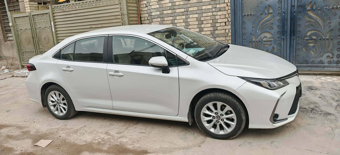 سلام عليكم ورحمه الله وبركاته 
كورلا ساز موديل 2022 فول واحد على واحد ماعدا فتحه
ماشيه 63 السونار موجود 
السعر163وبيه مجال 
عنوان بغداد المهديه الثانيه 
رقم الهاتف/***********
لحد يراسلني اتصال على هاتف
