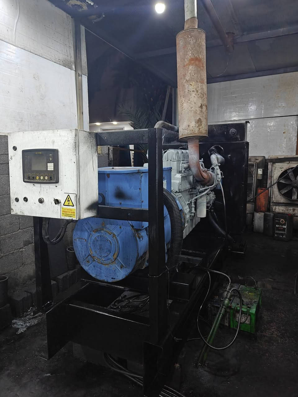 السلام عليكم 
للبيع او مراوس بتوليد 350 كيفي 
مولدات ثنين سكانيا بومه 95 ستندر كهربائيات
تواليد 220 و250 
وحده تجفيت جديد بعد بس البم وسحك 
والثانيه على الحمل 
راديترات سعر الوحده 45 وبيها مجال مستعجل على البيع كربلاء


**إذا كنت صاحب هذا الإعلان وتريد حذفه لأي سبب، رجاءا أرسل رسالة إلى الدعم الفني**