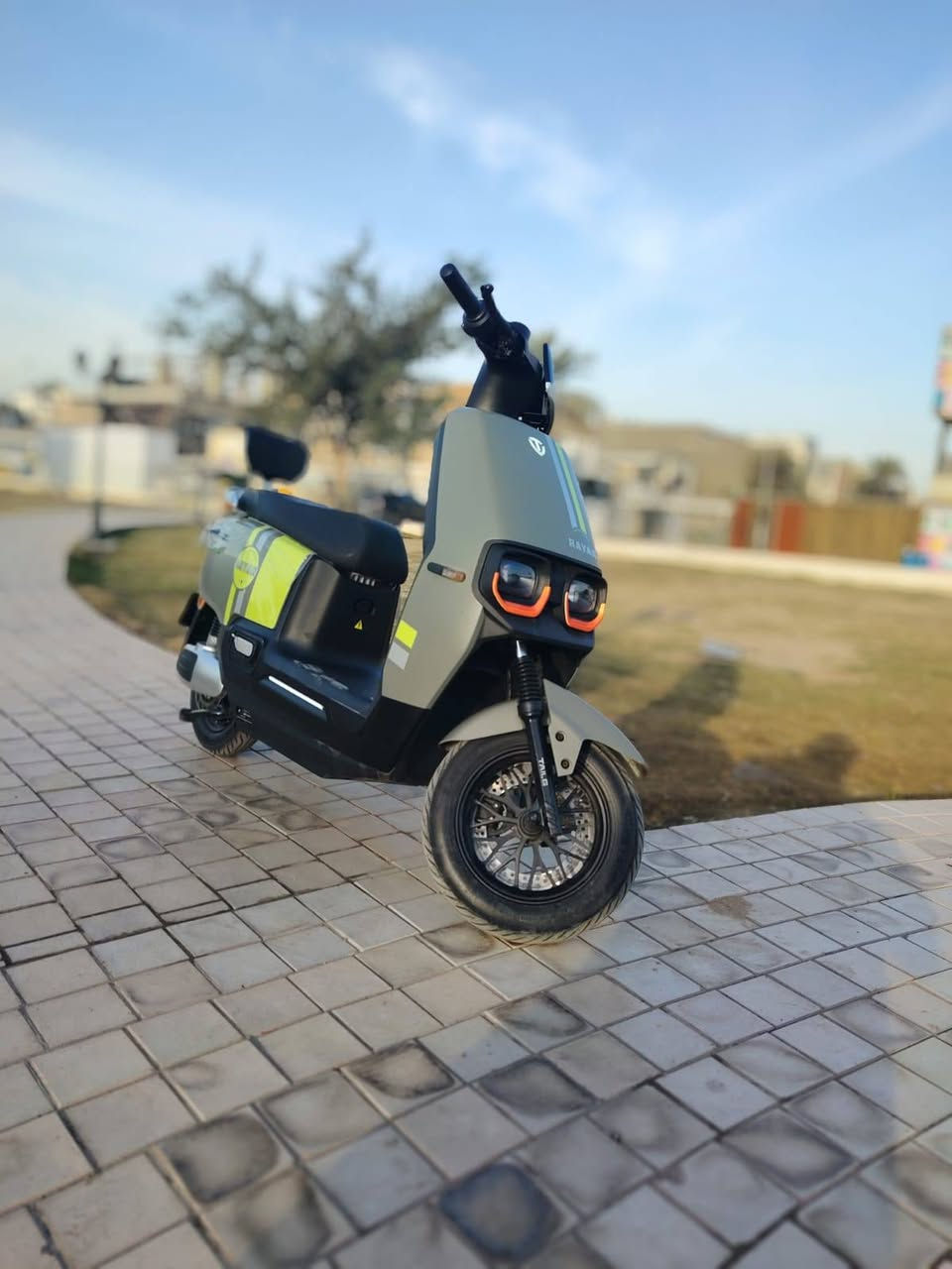 ريان ام عيون للبيع
المواصفات
6 باتري
1200 ملف
3 سرع
نظام قاطع دورة
نظام تثبيت سرعة
نظام abs
نظام R
نظام P
بريكات هايدروليك دسك
صندوق صغير للاغراض
اشاير يمين يسار
شاشه كبير تقرأ الاعطال
وصل الشراء موجودة
غراضه كاملة
الدراجة زيرو مصالها ٣ اسابيع 
العنوان بغداد شارع فلسطين
للاستفسار ***********
السعر اتصل وبالخدمة
