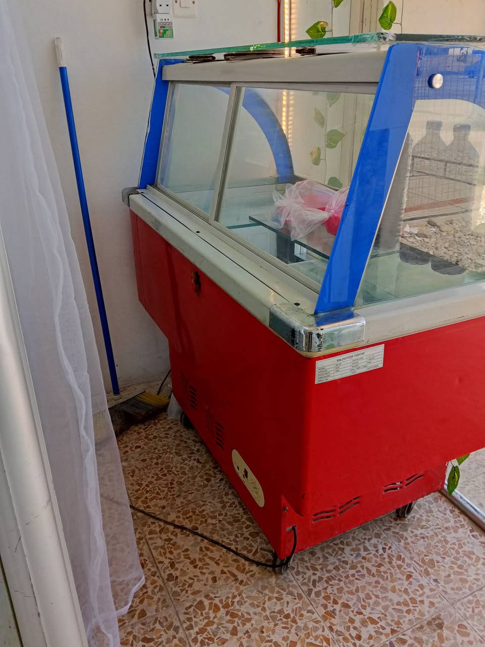 براد تبريد للبيع
السعر 600
شغال تجي تفحص بيدك 
اني مشتري بمليون 
محتاج عارضات عمودي


**إذا كنت صاحب هذا الإعلان وتريد حذفه لأي سبب، رجاءا أرسل رسالة إلى الدعم الفني**