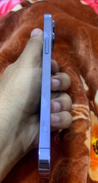 آيفون 13bro max جهاز مكفول ما مفتوح برغي بي سعر 750  تواصل خاص  وعلى ر...