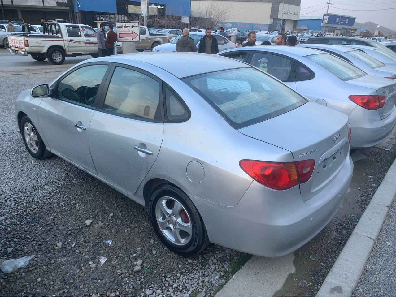 هۆندا ئاڤانتی 2007 لۆک
تەبرید لەمس
ئاوێنە شەفت
کوشن هیتەر

گێڕو مەکینەی بەشەرت هەزار فیتەر 
بەشەرتی نەکراوە 
سەقفی بە شه رت
دەحم و لێدراوی بەشەرت
پێش و پاشی کەپسە
کارەبا بەشەرت
Abs بەستراوە
جامی ەلگیراوە
یەک نەقوسانی نیە لە بچوترین گلۆپ تا مەکینە هەموو شتی ئیش ئەکا
بە کورتی ماڵی دۆستە

*********** رانية, السليمانية
