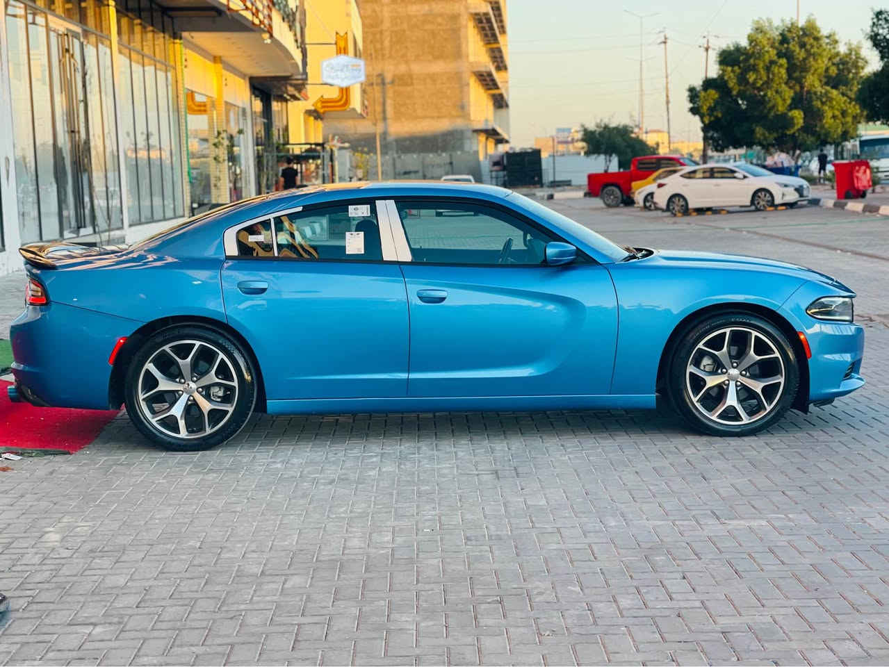 سلام عليكم 
جارجر 2019 وكاله ليث العبيدي 
داخله زيرو ماشيه حاليا 50 اصل رقم اربيل هزه جديده وسنويه لل 2031 تحويل او وكاله 
مكفوله ضربه وصبغ وبارد حتى الدعاميات 
استخدام شخصي جاهزه تخم تاير حداديه مابيه كل نقص كلوب ممشتغل بلعينه نص مواصفات تشغيل عن بعد شفتات ستيرا وكشنات حضن وحساسات وبقيه مواصفات الجارجر معروفه محرك 3600 جاهزه مابيه كل نقص مكاني البصره الجبيله
للاستفسار 
*********** البصرة, العراق
