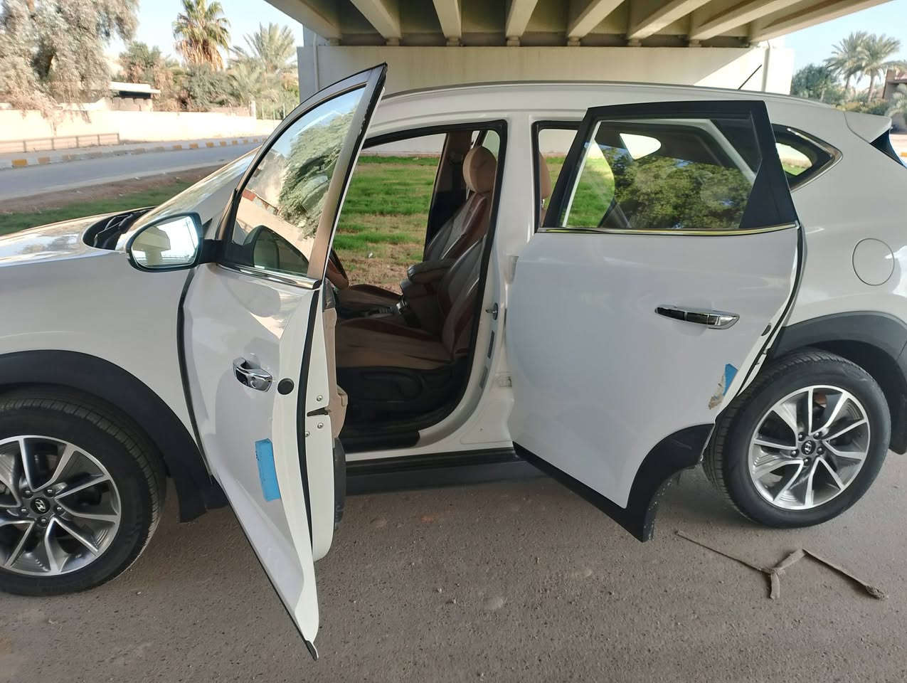 السلام عليكم للبيع توكسان خليجي موديل 2018 ماشيه 61 الف كفاله ماعدا إصبعين بارد بلجنطه رقم مميز بغداد باسمي السعر 190 لاستفسار ***********
