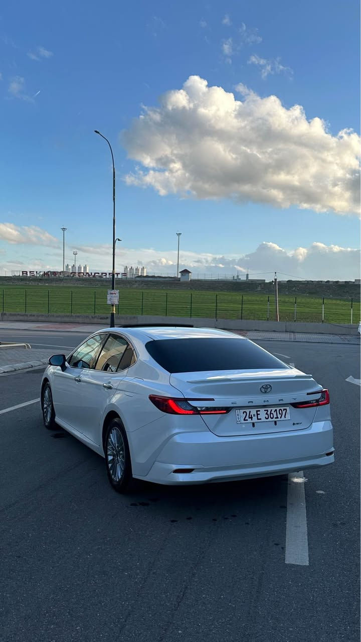 كامري 
موديل 2024 
كلين مكفولة كفالة عامة 
ماشية 30 الف كيلومتر 
المواصفات 
‎فتحة 
‎بصمة ابواب
REMOTE START : تشغيل عن بعد
‎شاشة دشبول ديجيتال
‎شحن وايرليس
‎كاميرا جانبي
‎كاميرا خلفي
AUTO START : اوتو ستارات
AUTO STOP : اوتو ستوب
‎رادار امامي (تحديد مسار)
‎رادار جانبي (نقاط عمياء)
‎رادار خلفي (التحذير من الاصطدام)
‎حساسات 360°
‎حساسات امامي
‎حساسات جانبي
‎حساسات خلفي
‎كشنات جلد
‎كشنات كهربائي
‎كشنات دفئة
‎تحكم استيرن
‎استيرن كهرباء
‎استيرن دفئة
‎تبريد لمس
‎تبريد مركزي
‎مراء شفط كهربائي
‎صندوق شفط كهربائي
‎لايتات ليد عدسة زينون 
السعر : 249$ و مجال 🔥
***********
Duhok أربيل, العراق
