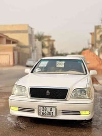 إخواني الطيبين تويوتا كراون ملكه للبيع أبيض صدفي رقم نجف سنويه لل2030 ...