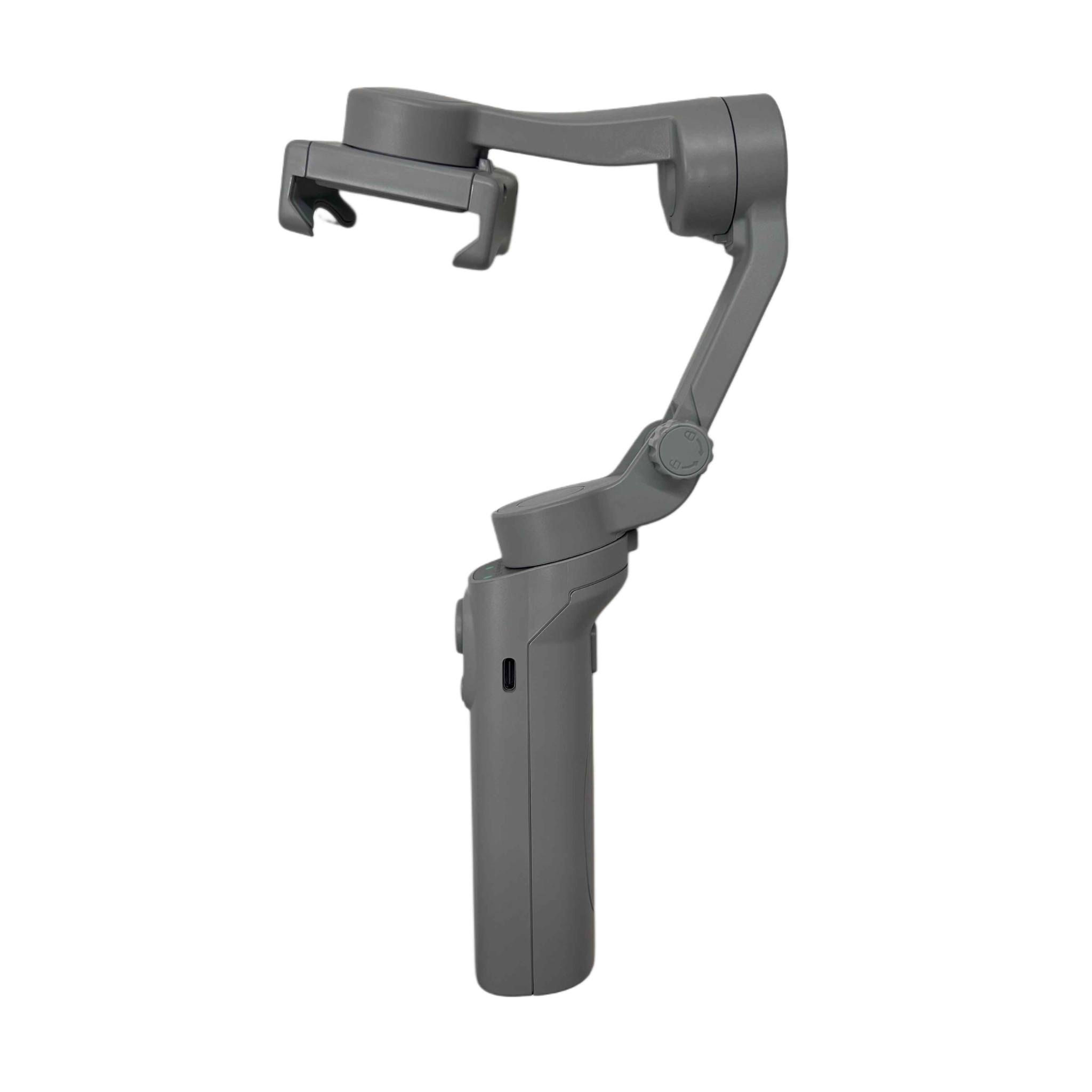 جيمبال موبايل F5 ثلاثي المحاور القابل للطي

• جيمبال موبايل ثلاثي المحاور (3-Axis) قابل للطي يمنحك تصوير أكثر ثباتًا وسهولة في الاستخدام.

• تصميم قابل للطي لسهولة الحمل والتخزين بدون أخذ مساحة كبيرة

• يدعم تتبع الوجه (Face Tracking) لتصوير تلقائي أثناء الحركة

• يحتوي على ميزة التقريب (Zoom Function) للتحكم بسهولة أثناء التصوير

• يدعم تصوير تايم لابس (Time Lapse) لالتقاط لقطات احترافية

• يعمل عبر تطبيق مخصص “Gimbal Play” من Google Play و App Store

• الموديل: F5
• نوع التثبيت: 3 محاور (3-Axis)
• زاوية الدوران (Roll): ‎-115° / 215°
• زاوية الإمالة (Pitch): ‎-55° / 55°
• زاوية الدوران الأفقي (Pan): ‎-165° / 165°
• وقت الشحن: 3 ساعات
• جهد الإدخال: 5V / 1A
• جهد التشغيل: 3.4V – 4.2V
• تيار التشغيل: 150mA – 3000mA
• وقت التشغيل: حتى 7 ساعات

• دعم حجم الهاتف:
 • العرض: 55 – 86 مم
 • السماكة: ≤ 12 مم بغداد, العراق


**إذا كنت صاحب هذا الإعلان وتريد حذفه لأي سبب، رجاءا أرسل رسالة إلى الدعم الفني**