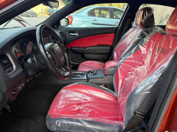 جارجر للبيع النداء الاخيرLAST CALL
موديل 2023 اصل SXT  بلاك توب 

بغداد انكليزي بإسمي الرقم

ماشيه 6 الاف ميل زيرو بحالة الوكالة 

سياره جاهزه للبيع فقط 

حادثه مثل ماوضح بالصور نص جاملغ خلفي كص وصبغ

بدون تبديل وايرباك وشاصي ولغد ليبل واحد

لد متغير وزنون بلاد 

لون مميز وكشنات مغلفة مال عمان مشتغلة ب3 اوراق 

السعر:250 وبيها مجال بسيط ومكانهه بغداد الجديدة

للأستفسار :واتساب ‭ *********** ‬او ماسنجر
