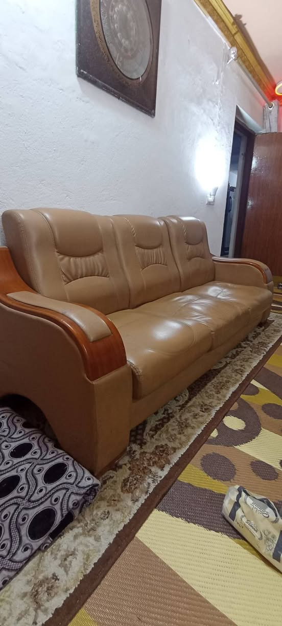 تخم جلد القاعدة سبرنك جدا نظيف مابي اي ظرر خمس مقاعد السعر 135 الف العنوان حلة شارع 80 قرب مدينة اللعاب ارض بابل الاستدارة معرض نجمة بابل
***********
