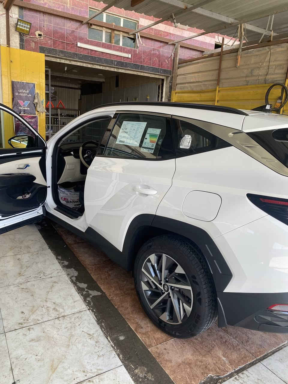 توسان 2024 خليجي 

بعدها بضمان الشركة 
رقم بغداد

محرك 2000

شاشة عداد ديجتل

3 وضعيات قيادة 

كراسي كهرباء 
دواخل بيجي 

بردات خلفية 

لدات نهارية امامي و خلفي 

السيارة مكفولة من كلشي 

السيارة ماشية 25الف 

السعر 224. 
الشراي يتصل رد***********
 ونتفاوض سيارة جديدة ومال جناي
