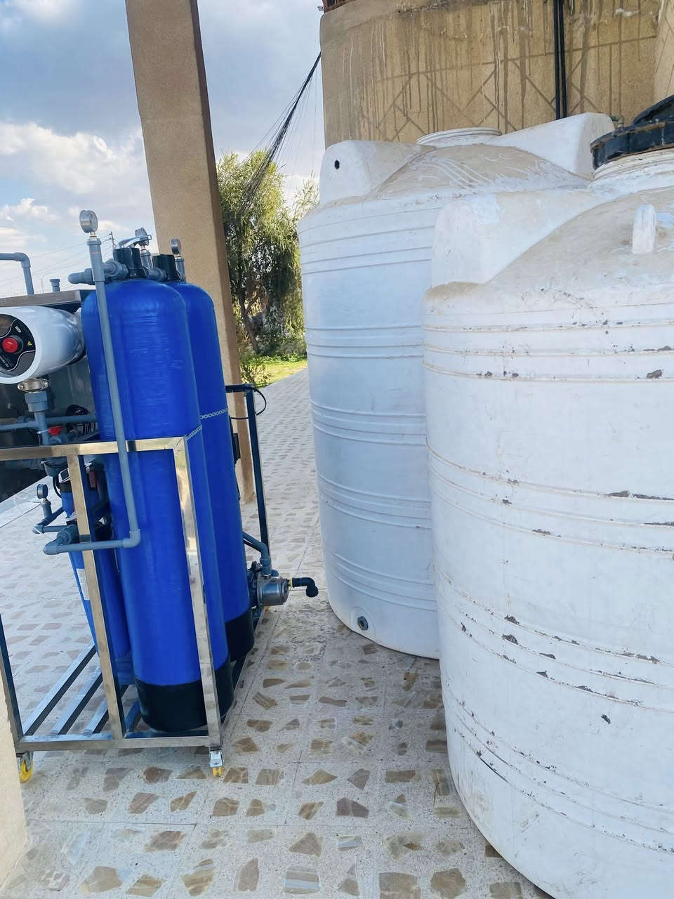 محطه ماء فول اوتماتيك للبيع سعه ١٠٠٠ لتر المحطه مشتغله    ٣ اشهر  جاهزه على وضع الشركه تباع وحده او مع تانكيات عدد ٢ مكاني صلاح الدين  العامريه للاستفسار الاتصال على الرقم ***********
