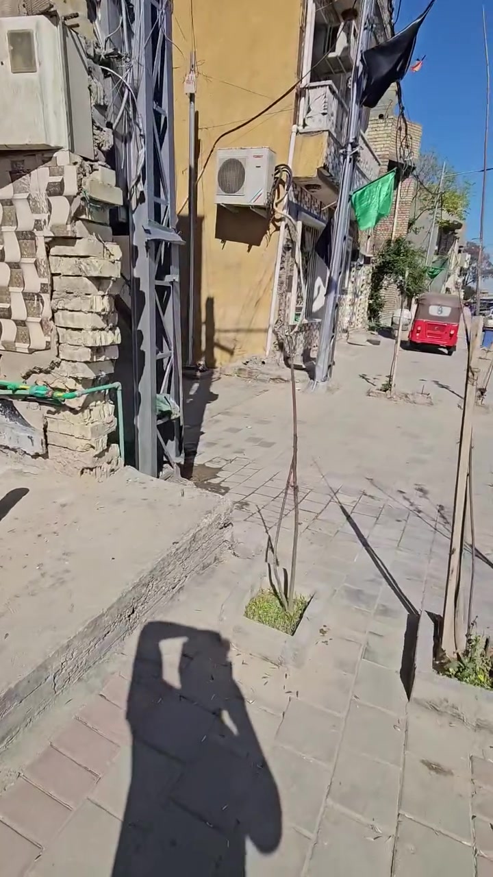 سلام عليكم 
دار للبيع 
بيت ركن على شارع 60 مح
مساحه 144 بيت جاهزه ما بي نقص 
قطاع 74
4غرف نوم 
ستقبال
مطبخ حار بارد 
2صحيات 
رقم الهاتف ***********
