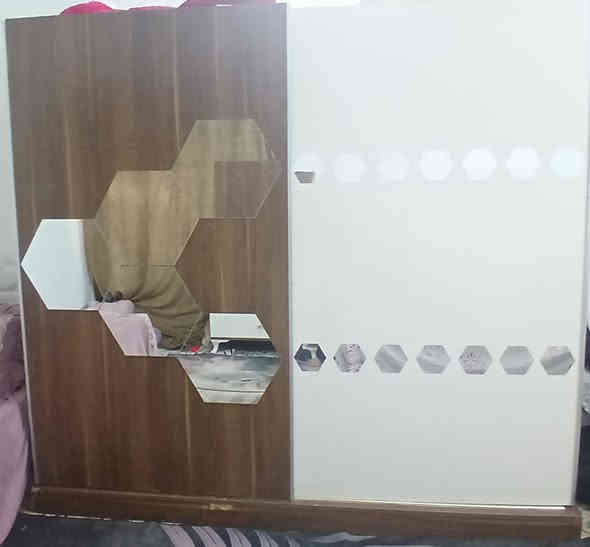 غرفة شبابيه للبيع كربلاء حي رساله السعر ٢٥٠ وبيها مجال للاستفسار ***********
