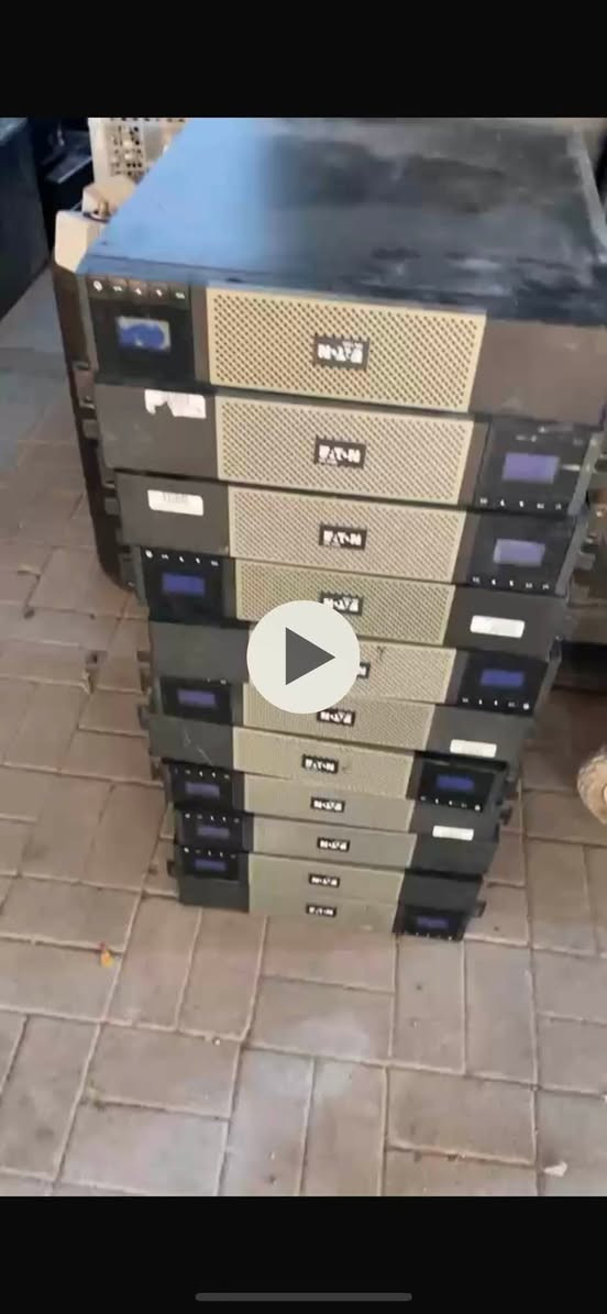 اجهزة اصليه كامل بطاريات اصليه اون لاين حجم 2200    —  10 امبير حقيقي سعر القطعة ٢٠٠ الف  بغداد يوجد تواصل ***********
