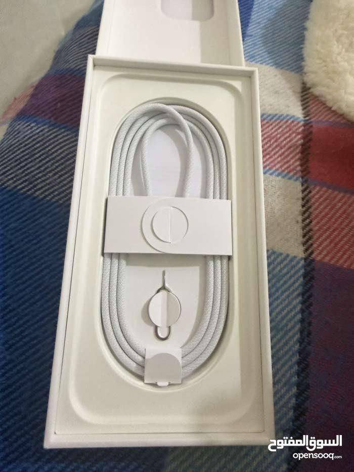 آيفون 16 برو فقط مو ماكس تيتانيوم نسخه الشرق الأوسط نظافه 99‎%‎ ضمانه ينتهي شهر الثالث 2026 بطاريه 94 مع كيبل غير مفتوح والعلبه و5 كفرات اصليه للبيع مليون و200 وبي مجال للبيع فقط بصره واتس ***********
