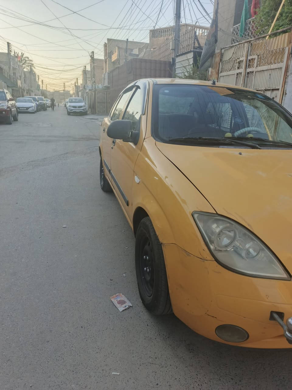 السلام عليكم سياره لبيع طيبه موديل 14 مصفره نقابه تبريد شغال بيهه خيط تبخير قليل السعر 30 وبيهه مجال قليل المكان حي اور ***********
