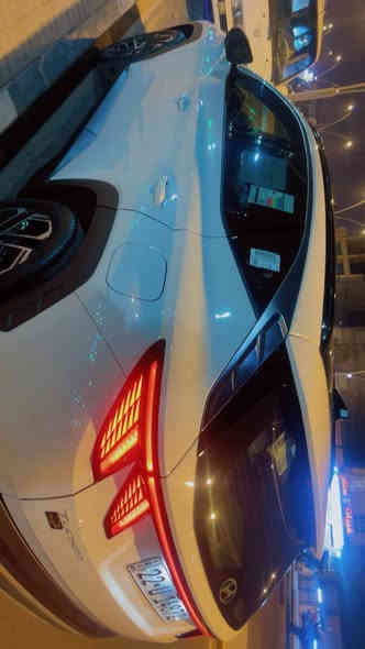 السلام عليكم 
توسان هونداي 2025 واحد عله واحد كافة المواصفات بيه  بأسم شركه وكاله رقم اربيل ماشيه 2000فقط تحكم استيرن كشنات كهربائي 
تبريد كشنات 
تدفئه كشنات
حساسات خلفيه وأماميه
رادار 
شاشه لمس 
تبريد لمس 
شاشه متصله 
خمس كامرات 
مساعد الاصطفاف
نظام ملاحة خرائط
تنبيه النقاط العمياء 
وتم تغليفه نانو ppf كامل السياره 
وتضليل السياره عاكس شمس

تنبيه الاصطدام الامامي والخلفي
وبعد بيه مواصفات هواي السعر 265 
الاتصال  ***********واتساب او اتصال
 اثير***********
