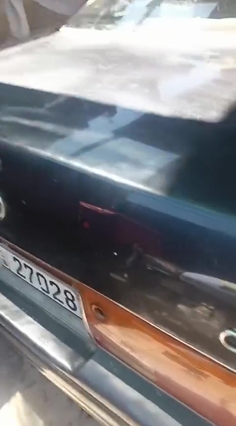 السيارة للبيع سعرها ٤٥ 
نضيفه تعال كلبها وبلعافيه 
هاي ارقامي
***********
***********
