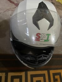 خوذه للبيع استخدام مره واحده مكاني بغداد الدولعي واتساب 07902859683
