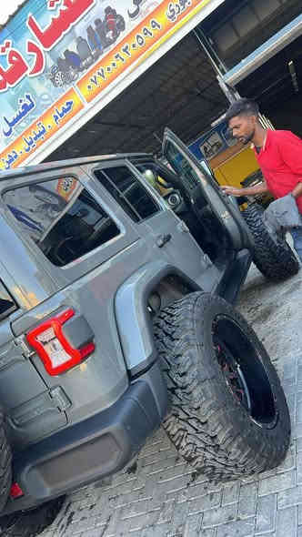 السلام عليكم ورحمة الله وبركاته 
للبيع جيب رانگلـر (صـحاري)
محرك السيارة 6 سلندر 
موديل (2023) 
ماشيه 2000 km بمعنى ( زيرو )
دخول جديد ( بدون رقم )
تترقم بغداد 
الحادث كما موضح بالصورة 
ملاحظة مُهمة "
السيارة صبُغ عام ، ( جمالية فقط)
السعر 32$
بغداد حي الجهاد او الحارثية
***********
